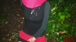 Sexy parodia Sabrina Spellman, risolve il cubo di Rubik mentre fa un pompino nel bosco! Jenny Pink