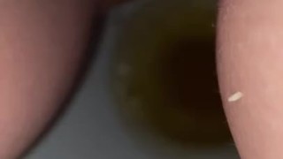 I held this pee for 2 hours playing my PS4 and you can watch it in 4K 