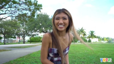 Asian Girl Loves Huge Cock - YNGR - Beautiful Asian Loves Big White Dick Porn Videos - Tube8