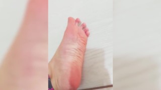Look At, Smell, and Taste my Smelly Gym Feet with me - Washing Feet