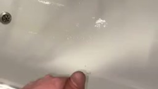 Who wants me to pee on them, someone come drink my piss 