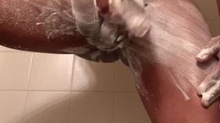 BIG DICK NEED A SHOWER 🧼 