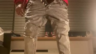 Squeeze it out with Da Red hot one