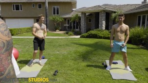 Twunks Michael DelRay & ScottFinn Flip Flop Raw After Workout - NextDoorStudios