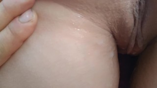 Inundación de semen creampie