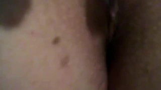 Horny babe materbates