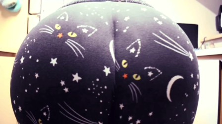 Bubble Butt Kitty Pants Wedgie