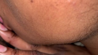 SUCKING ON MY GIRLFRIEND PUSSY! LICKING HER WET CLIT UNTIL SHE CUM!