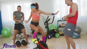 Fitness Rooms French brunette Megane Lopez douple penetration threesome on exercise bike