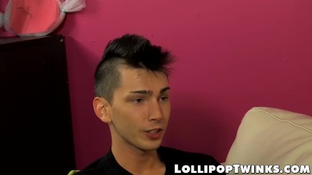 Lollipop punker Colby London anal bred by twink Alex Todd