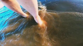 Feet Splash