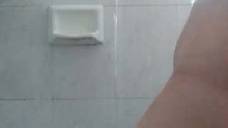 Me tomo un baño después del porno
