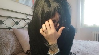 it's not easy to hold the pee, that's why I love the diaper