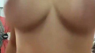 Video de 7 minutos incluye masturbación anal y vaginal y squirt 