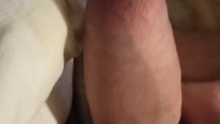 Masturbation in the morning. Утренний дроч и стояк.