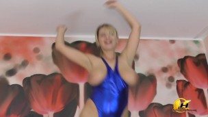 Katerina Hartlova Milf Dancing Bouncing Droppig Big Boobs