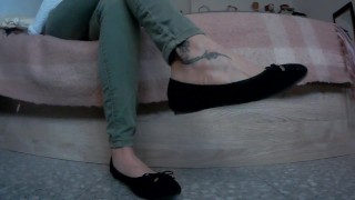 Dangling my black flats for your eyes !! Enjoy it!!