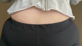 Толстушка Ирина Природа танцует стриптиз и мнёт сиськи