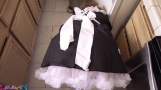 Stepmom's floor cleaning maid home porno