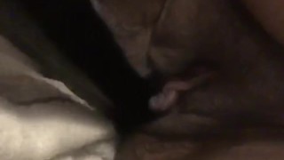 J’aime tellement jouer avec ma grosse chatte 