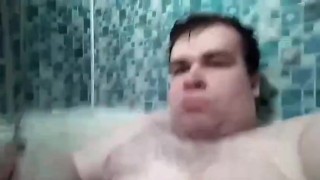 Артем сам себе дрочит ногами лижет ноги self suck autofellatio self footjob