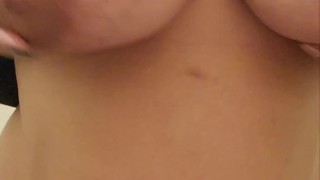 Huge tittie jiggle 