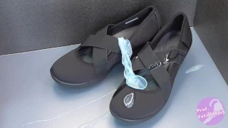 Shoe fetishism 靴フェチ　黒い靴にブッカケる