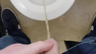 Seat down, piss time! 💦