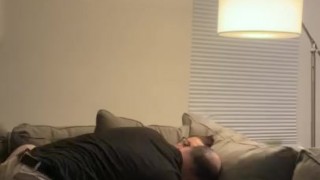 Eating MILF’s pussy while she works