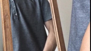 休日普段着でオナニー！最後は手に絡みつくほど濃い精液を発射！！