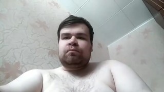 Артем сам себе дрочит ногами лижет ноги self suck autofellatio self footjob