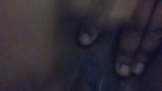 Playing with this wet pussy before I take a shower 🚿