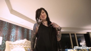 JamesDeen - TATTOOED EMO BABE KELSI LYNN GETS FUCKED IN HOTEL BY JAMES DEEN