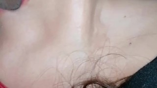 Mamadas caseras - Ella disfruta haciéndome una rica mamada