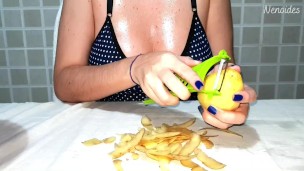 Naked Maid cooking fries