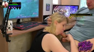 Girl Sucked My Dick While Playing World of Warcraft I Cummed On Her Face AnnyCandyPainboy