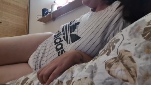 A nice diaper to be filled with hot pee and a massive wet orgasm