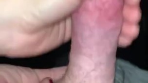 Cheating friend’s girlfriend gives me a helping hand hj with cum