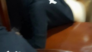 Me la Follo Duro Frente Al Espejo Mientras Hace Aseo La Casa Me Sorprende Con Unas Nalgotas 🥵