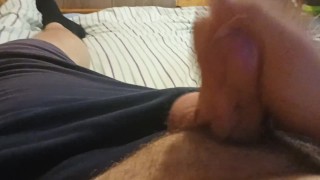 18 yo boy jerking off his lil dick