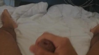 Je me branle sur un animé 