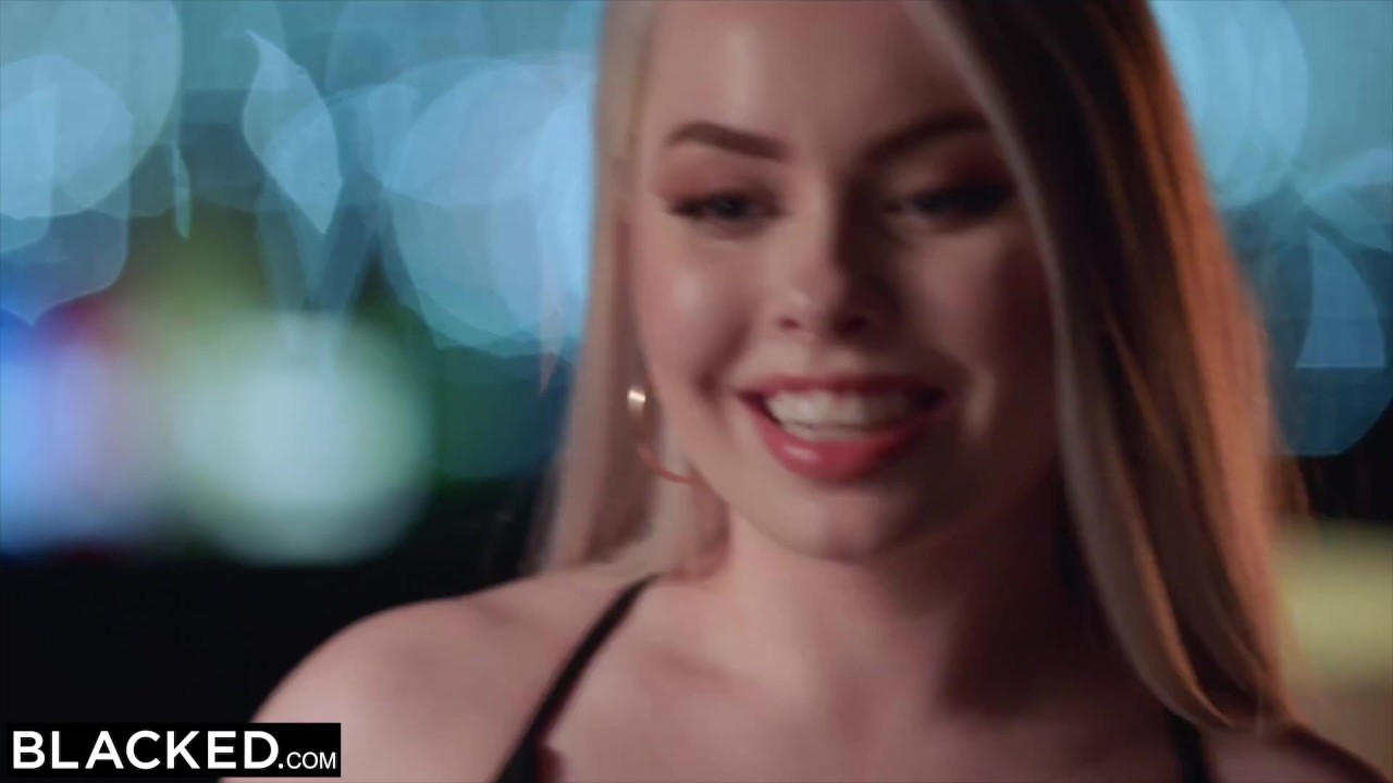Preview 3 of Ebonyed Gorgeous Blonde Fangirl Gets Creampied By Crush Jax