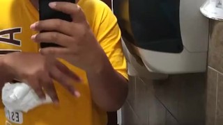 MCGOKU305 FREESTYING WHILE GETTING A BLOWJOB AND DEEPTHROAT