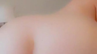 Thick girl tight pussy bouncing on dildo 