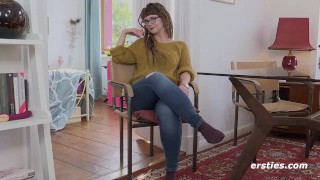 Karoline genießt es, vor der Ersties-Community nackt zu sein