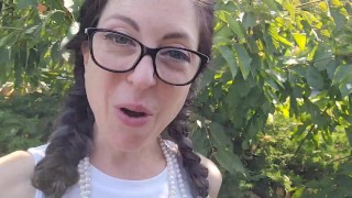 Nerdy Faery Absolutely Destroys a Pair Of Molly Jeans