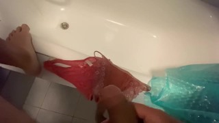 БЫСТРО КОНЧИЛ НА ТРУСИКИ ПОДРУГИ МОЕЙ ЖЕНЫ, КОГДА ЕЕ НЕ БЫЛО ДОМА ЛУЧШАЯ МЕДЛЕННАЯ МАСТУРБАЦИЯ 2021
