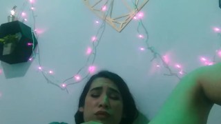 Latina Blanquita BIG Dildo! 