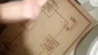 Одинокий дрочер ваня теперь уволен из КФС за это