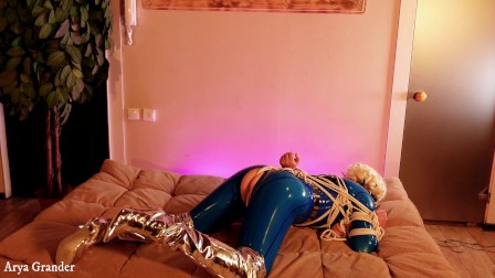 Latex Fetish Bondage Kinky Free Porn Video with hot blonde MILF Arya Grander